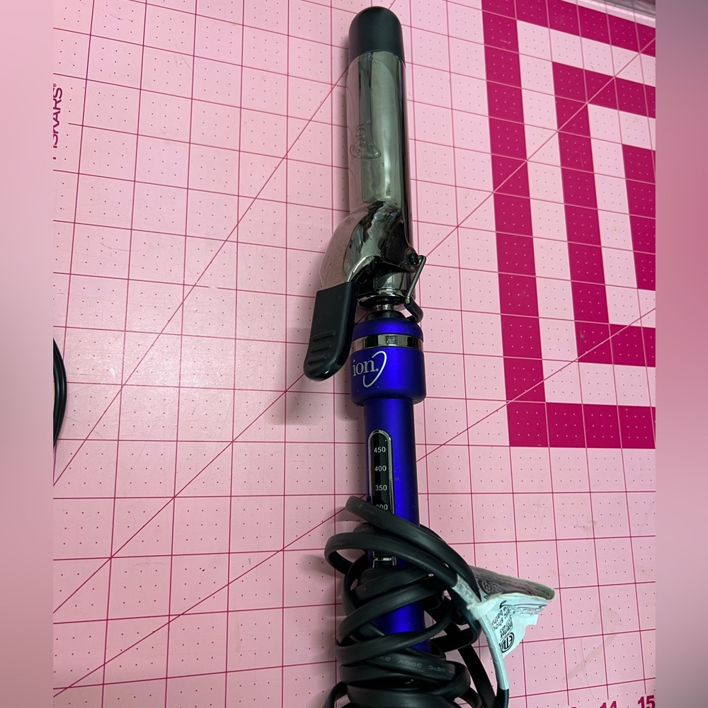 Ion 1 1/2 inch Curling Iron